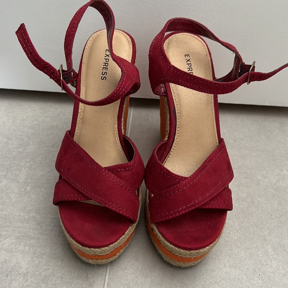 Express women size 6 red and orange wedges color block spring summer sandals